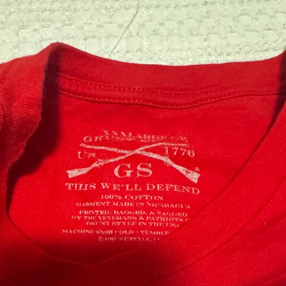 Under Armour and Grunt Style Black and Red T-Shirts. Like new! - Picture 3 of 3